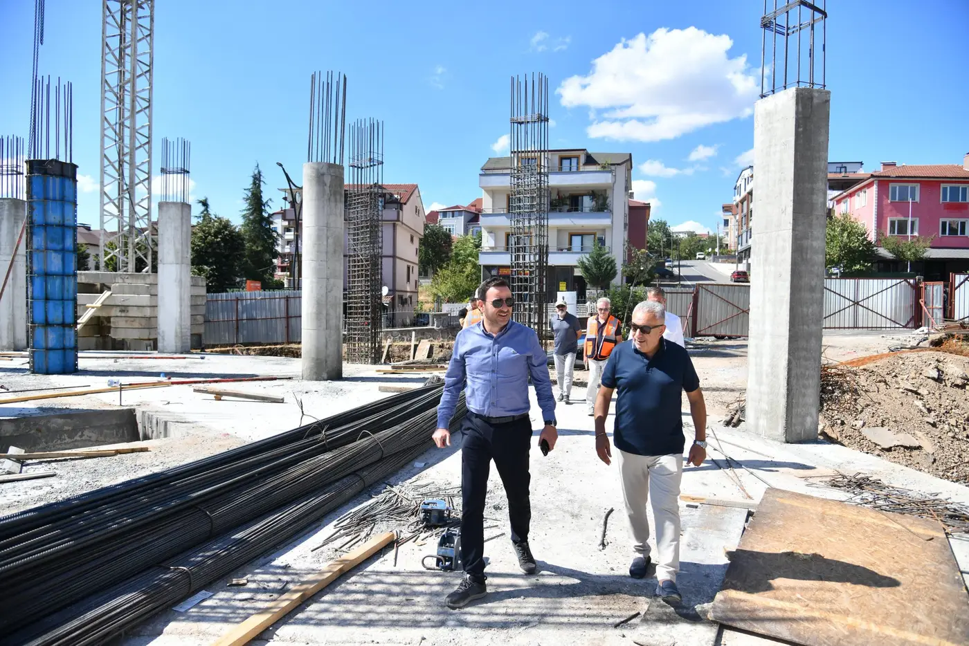 Başkan Özlü Devam Eden Projeleri Yerinde İnceledi